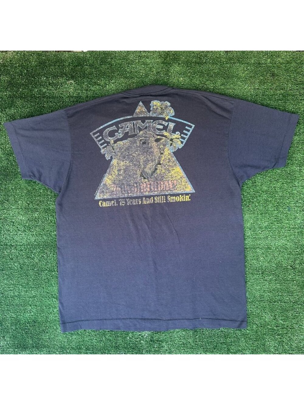 Vintage 80s Joe Camel Cigarette T-Shirt Distressed Grunge Thin Single Stitch